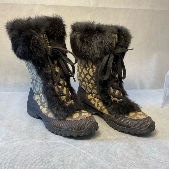 Coach Signature Jennie Winter Boots- Size 7.5 - Picture 3 of 16